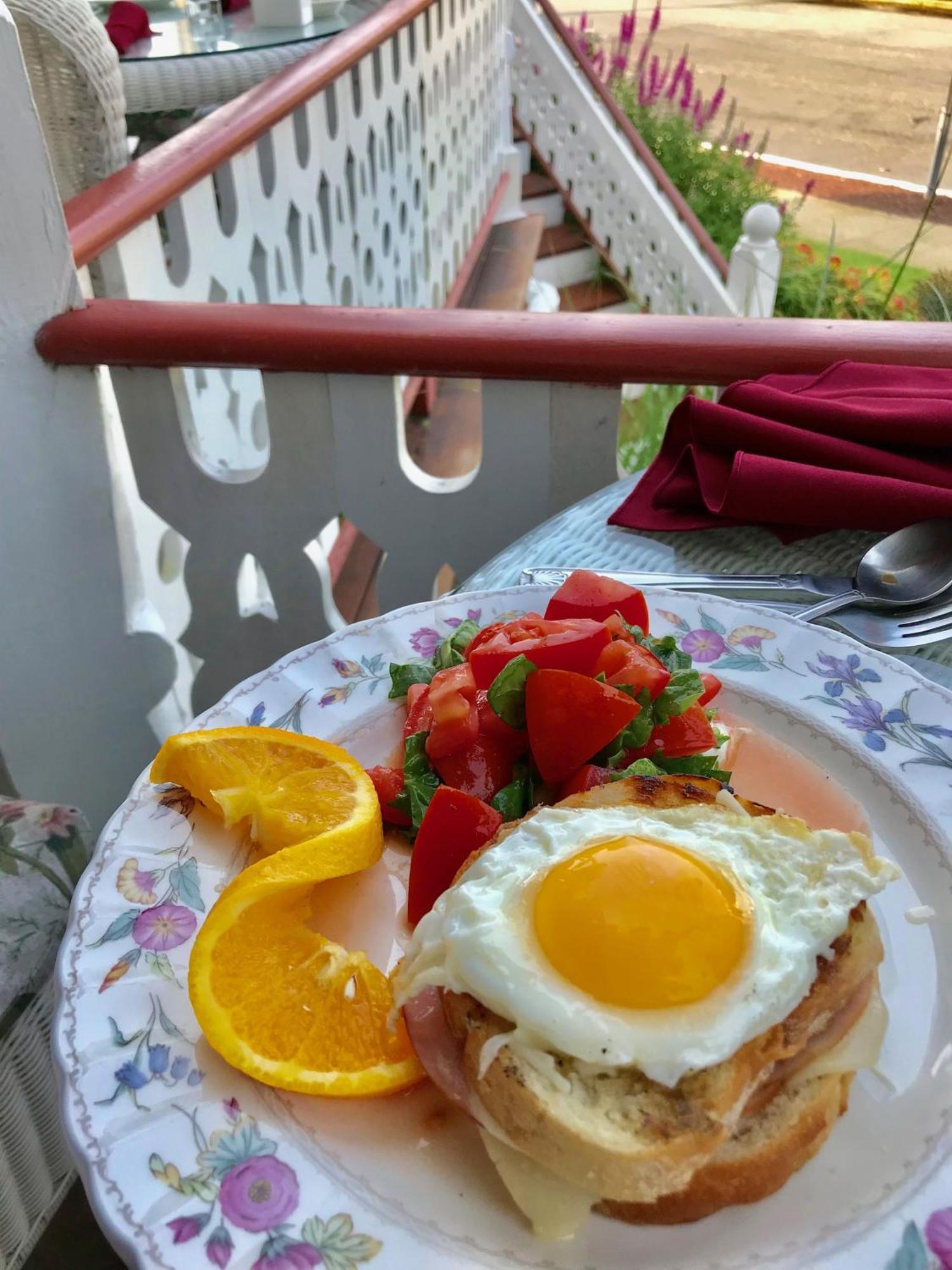 Angel Of The Sea Bed And Breakfast ケープ・メイ エクステリア 写真