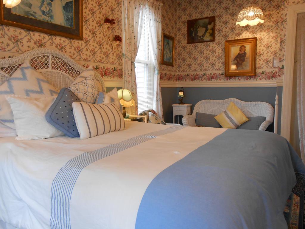 Angel Of The Sea Bed And Breakfast ケープ・メイ エクステリア 写真